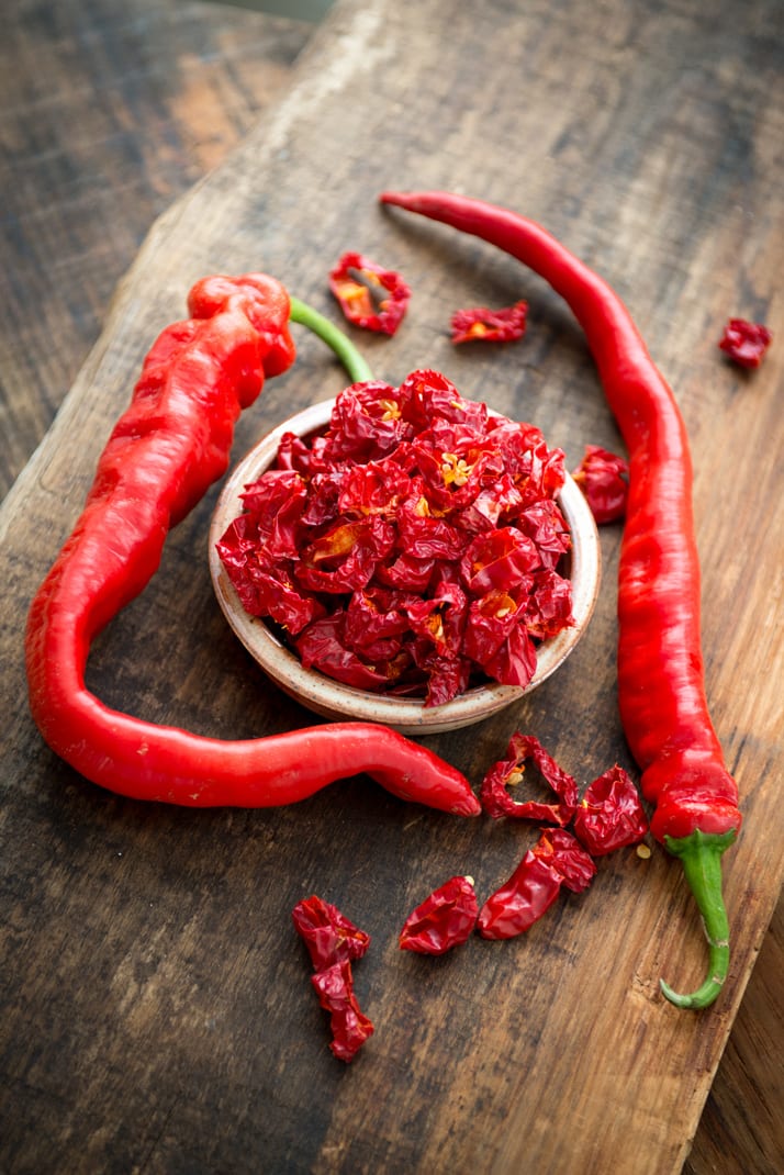 DIY dried hot peppers