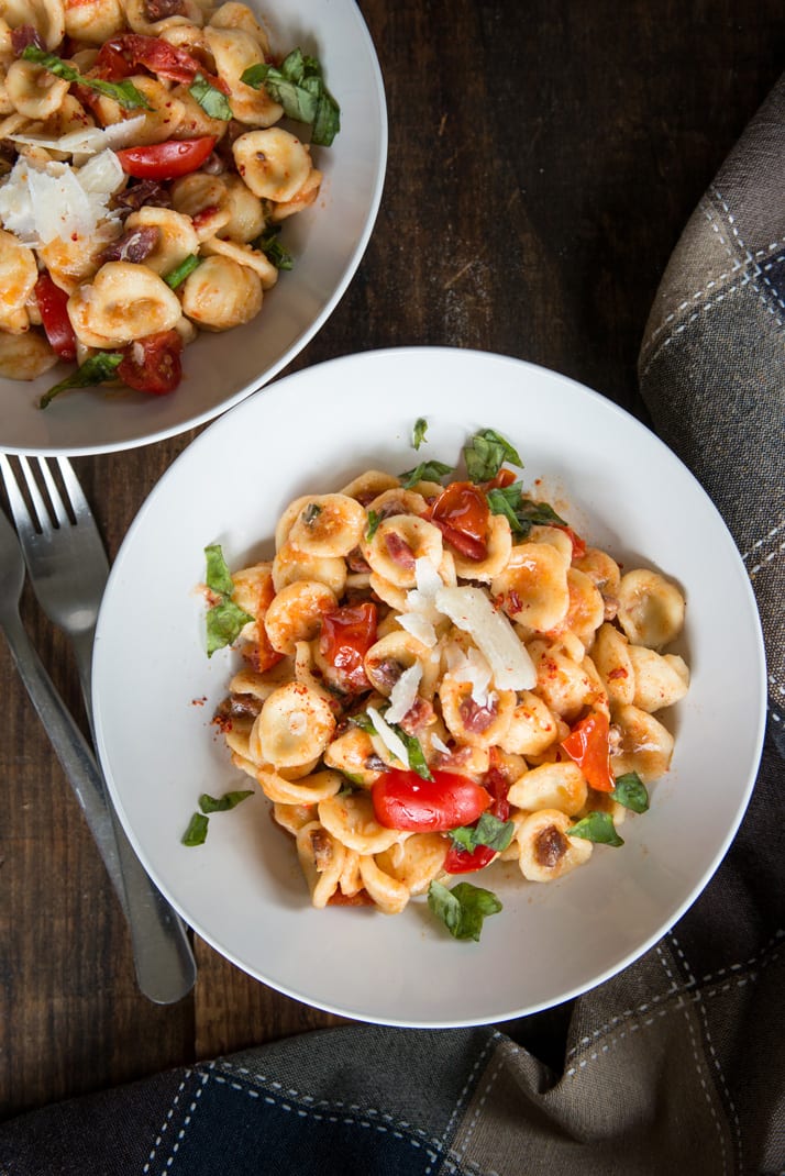 summer-pasta-recipe-with-tomato-and-cured-sausage