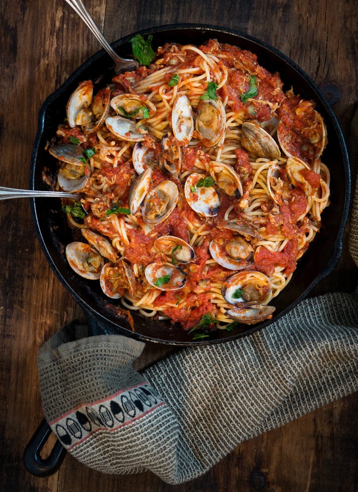 italian recipe for pasta with clam tomato sauce